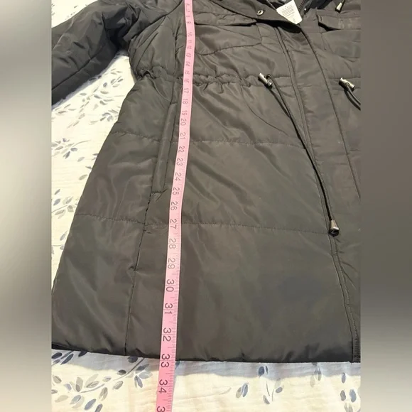 Torrid - Fur-Lined Puffer Jacket - Picture 14 of 15